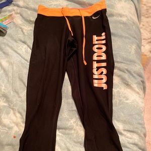 Nike capri leggings